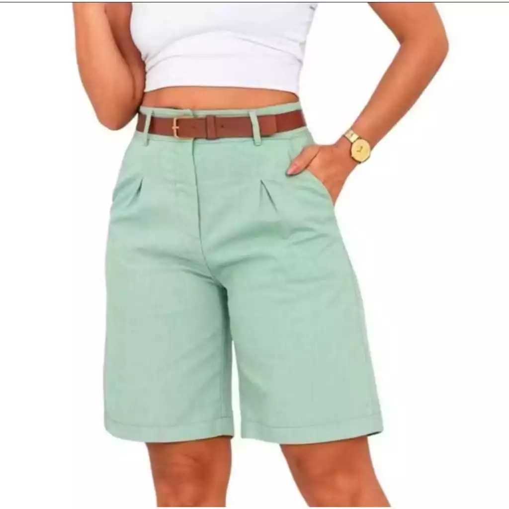 Bermuda TECIDO LINHO com bolso cintura alta acompanha cinto de couro marrom